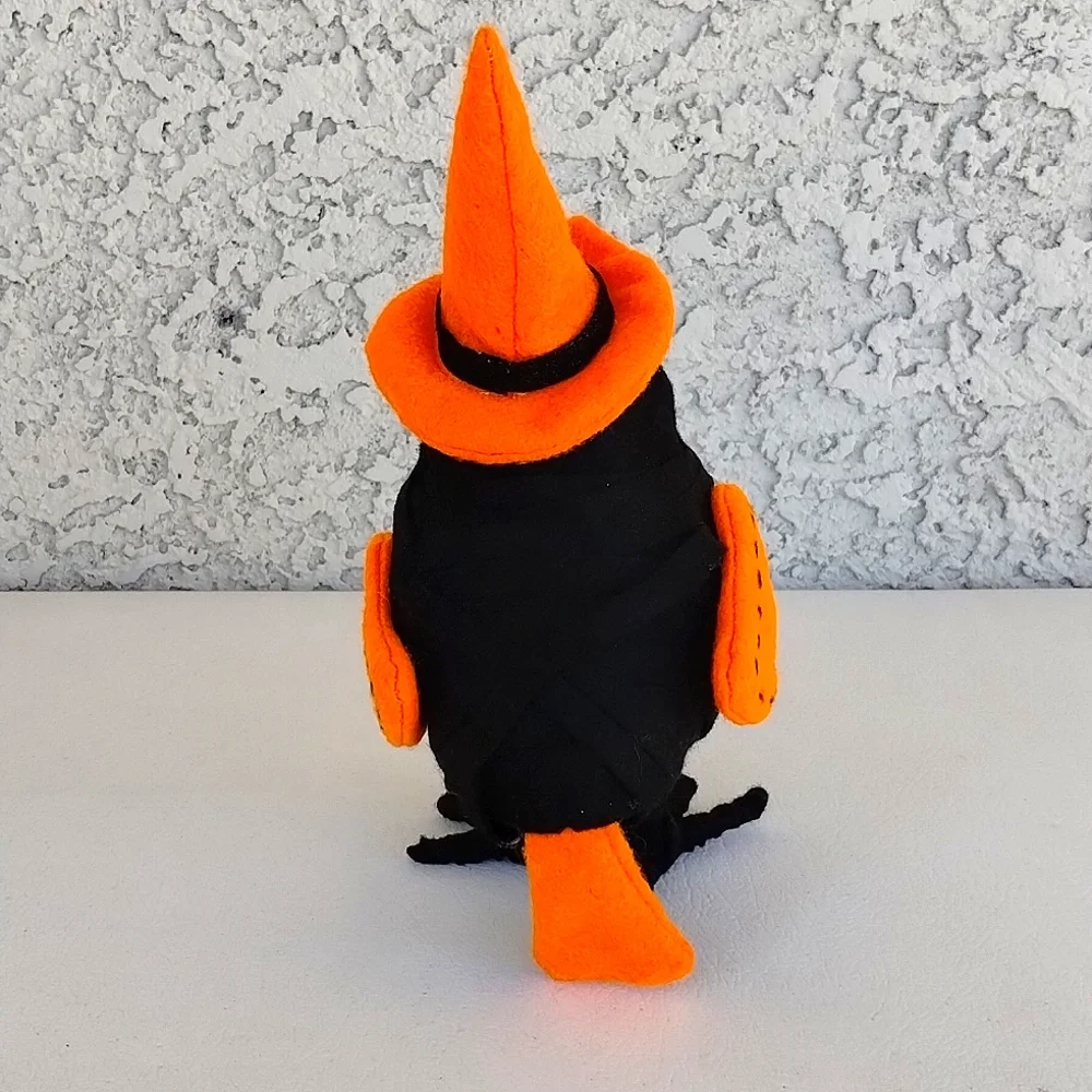 Target Hyde Eek Witch Bird 2016 Featherly Friends Halloween Black Orange Felt